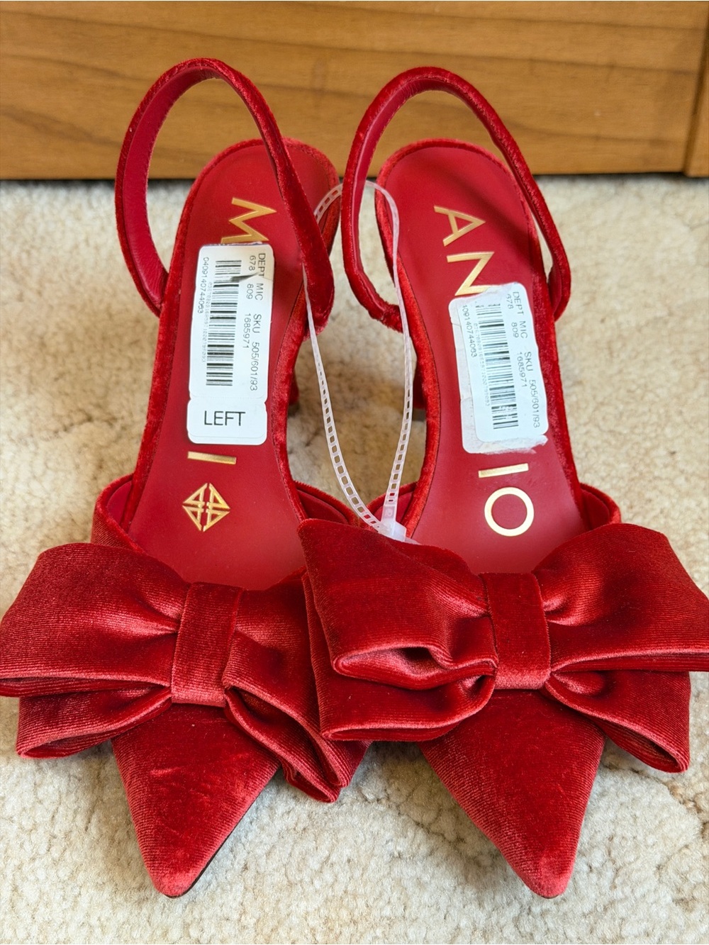 ANTONIO MELANI Red Velvet Bow Pointed Slingback Heels- NWT 6